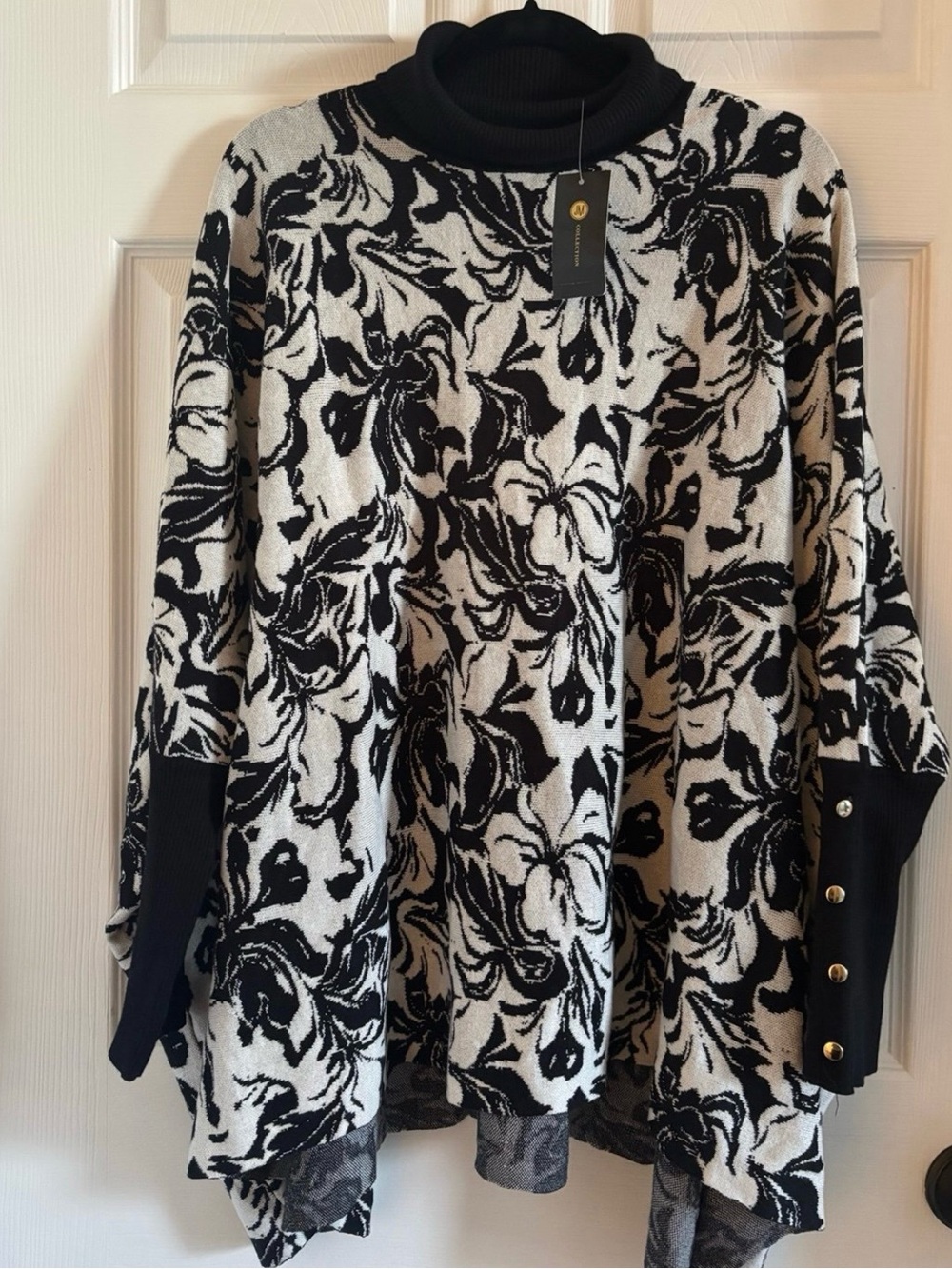 JM Collection Black & White Floral Turtleneck Sweater